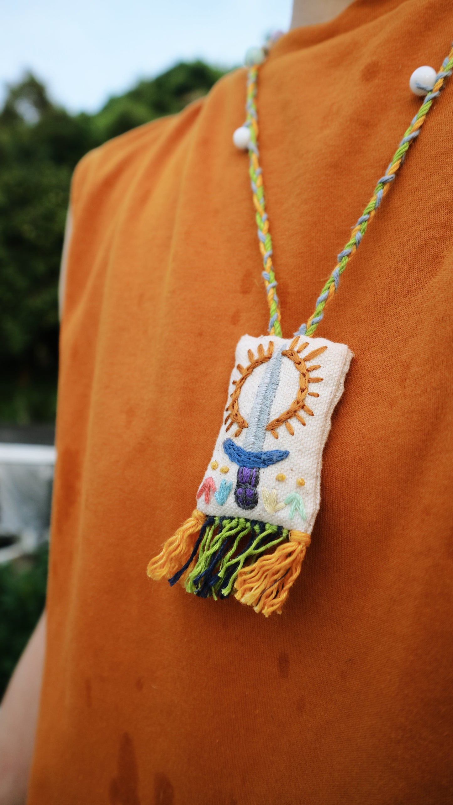 手工刺繡護身香包 Protection Amulet | 附聖木&晶石 | Oddkido Studio