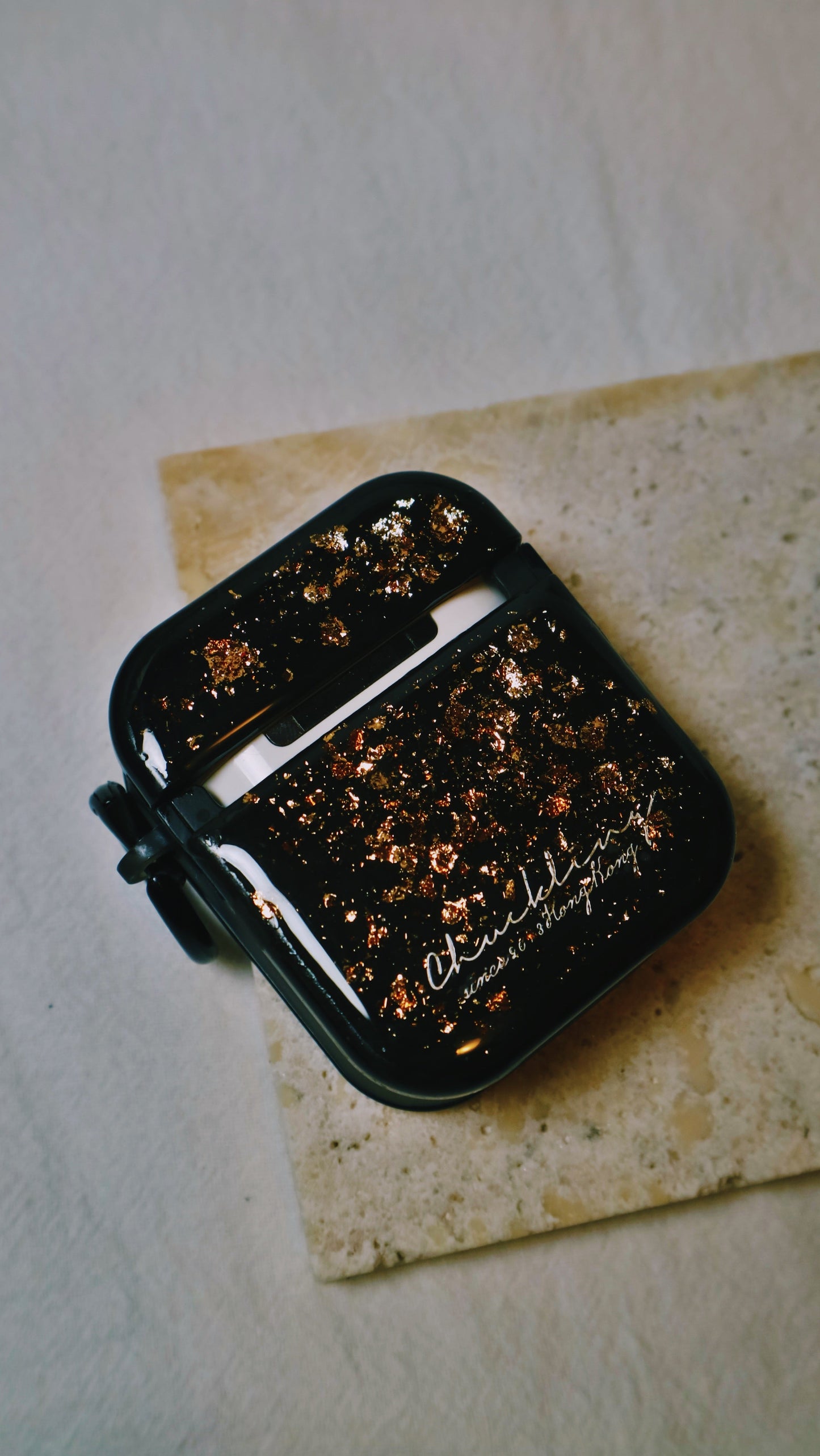 復古金箔系列|Black Champagne Gold|手作AirPods Case (Pre-Order)