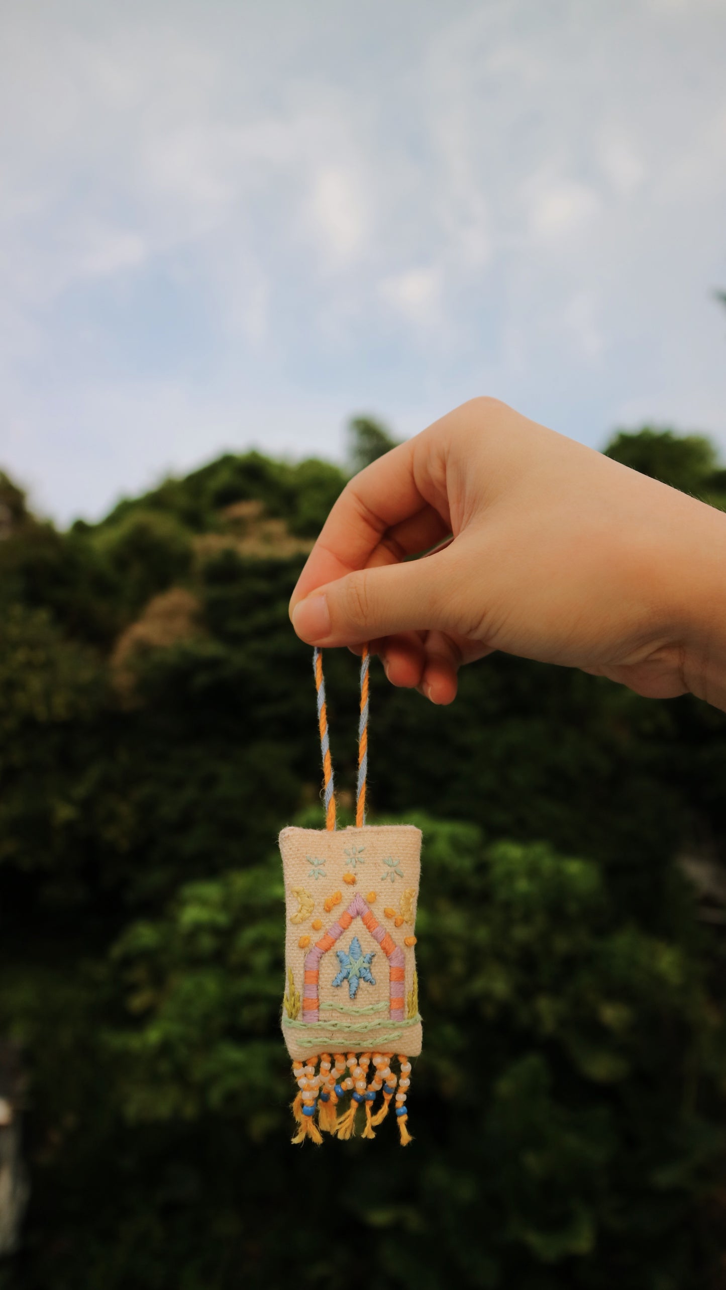 手工刺繡護身香包 Protection Amulet | 附聖木&晶石 | Oddkido Studio